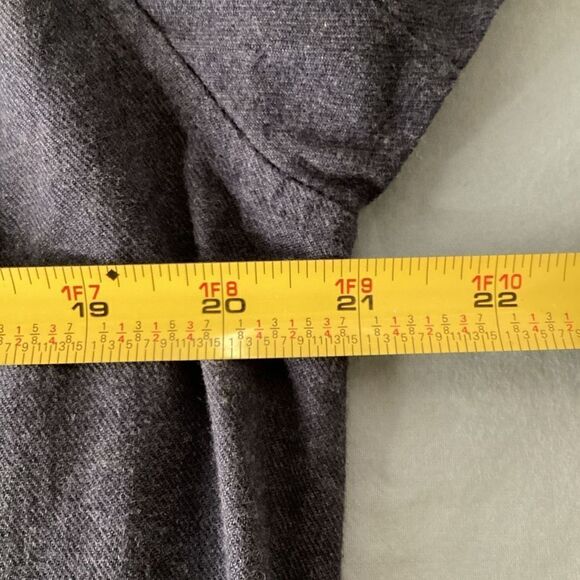 Mens Duluth Trading Company NWT Free Swinging Flannel button down small gray - Picture 4 of 5